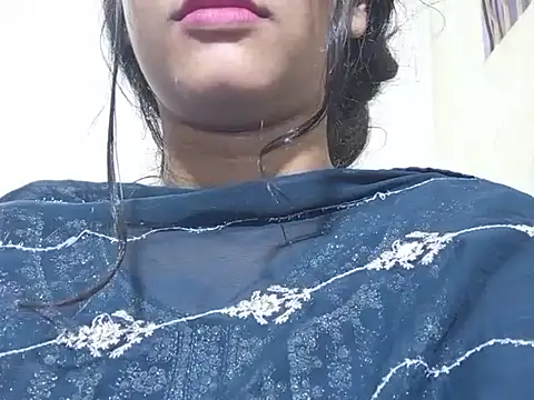 Snapshot of Nancy_queen001 chatting on November 2025 08:47:01 AM Nancy queen001 online show from November 2025 08:47:01 AM