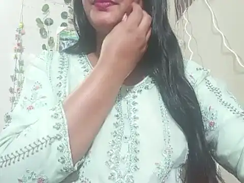 Snapshot of Nancy_queen001 chatting on December 2025 05:53:02 PM Nancy queen001 online show from December 2025 05:53:02 PM