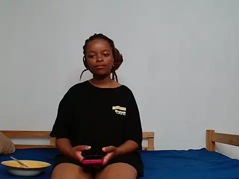 Snapshot of KinkyP6966 chatting on November 2025 08:15:02 AM KinkyP6966 online show from November 2025 08:15:02 AM