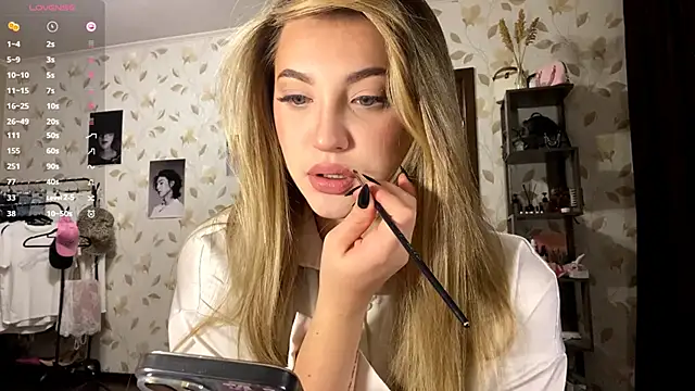 Snapshot of OrethaEredia chatting on November 2025 03:16:02 PM OrethaEredia online show from November 2025 03:16:02 PM