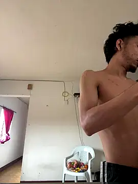 Snapshot of starboy2812 chatting on December 2025 09:31:02 PM starboy2812 online show from December 2025 09:31:02 PM