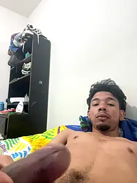 Snapshot of starboy2812 chatting on December 2025 01:17:01 PM starboy2812 online show from December 2025 01:17:01 PM