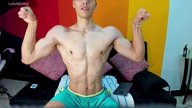 Snapshot of AlessioVitale chatting on December 2025 12:03:02 PM AlessioVitale online show from December 2025 12:03:02 PM