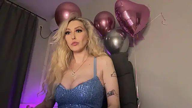 Snapshot of Liya_Liss chatting on December 2025 12:38:02 AM Liya Liss online show from December 2025 12:38:02 AM