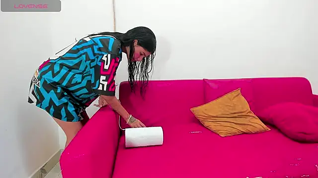 Snapshot of destruction_group_69 chatting on December 2025 10:48:01 PM destruction group 69 online show from December 2025 10:48:01 PM