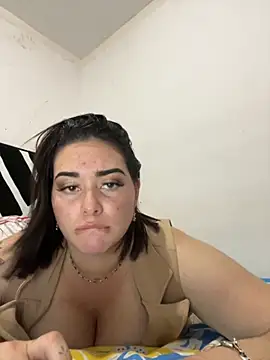 Romina foxxx  online show from November 2025 07:47:01 PM