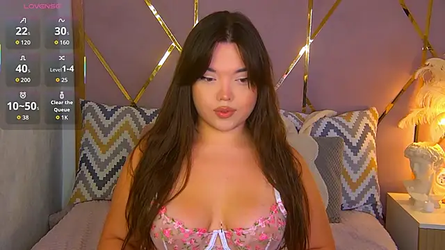 Snapshot of NaomiAster chatting on November 2025 06:23:01 AM NaomiAster online show from November 2025 06:23:01 AM