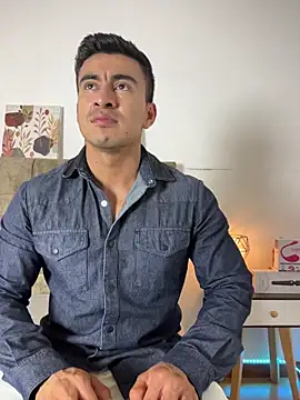 Chris Clarck online show from December 2025 07:53:01 PM