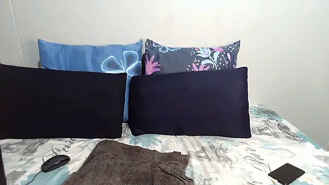 Snapshot of Dickcraverb30 chatting on December 2025 08:38:01 PM Dickcraverb30 online show from December 2025 08:38:01 PM