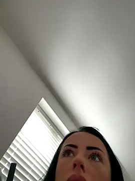 Snapshot of Bethrae25 chatting on November 2025 02:20:02 PM Bethrae25 online show from November 2025 02:20:02 PM