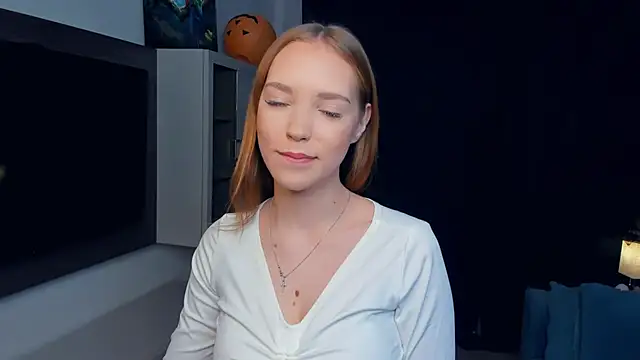 MerlePalaia online show from November 2025 09:03:02 PM