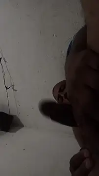 Snapshot of negrocomomisuerte chatting on November 2025 06:52:01 PM negrocomomisuerte online show from November 2025 06:52:01 PM