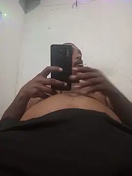 Snapshot of negrocomomisuerte chatting on December 2025 04:51:01 AM negrocomomisuerte online show from December 2025 04:51:01 AM