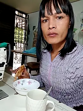 PaulinaLondra2 online show from November 2025 12:28:02 PM