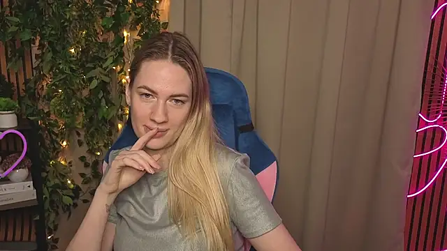 TonyaReid online show from December 2025 07:53:02 PM