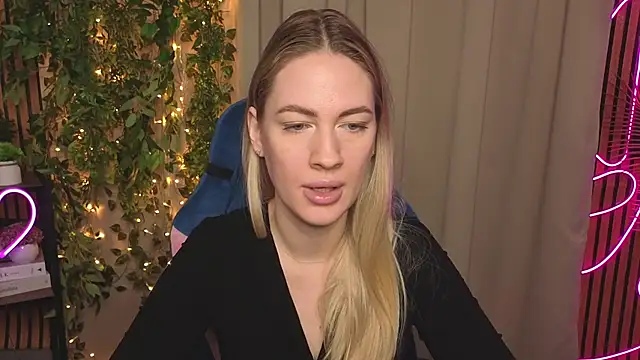 TonyaReid online show from December 2025 09:58:01 AM