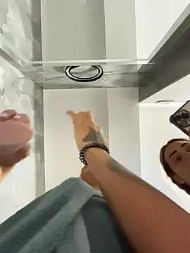 Snapshot of VickyM99 chatting on December 2025 08:09:02 AM VickyM99 online show from December 2025 08:09:02 AM