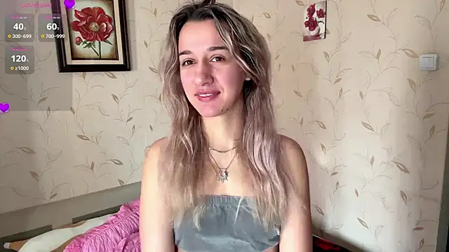 Auroragin online show from December 2025 09:14:01 AM