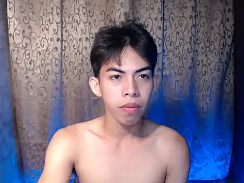 Snapshot of Urhotsilverboy chatting on November 2025 04:55:01 AM Urhotsilverboy online show from November 2025 04:55:01 AM