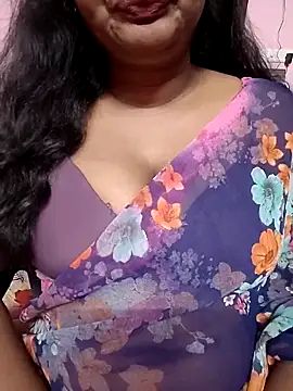 Keerthee  online show from November 2025 03:13:02 PM