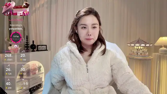 Snapshot of yannizi chatting on December 2025 02:10:02 PM yannizi online show from December 2025 02:10:02 PM