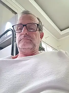 Snapshot of nard53 chatting on December 2025 08:52:02 AM nard53 online show from December 2025 08:52:02 AM