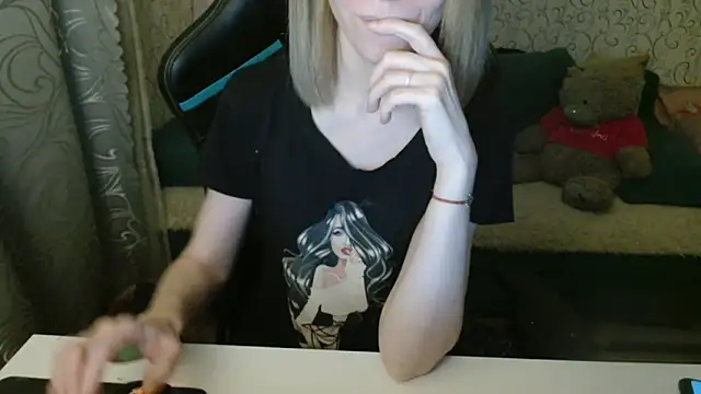 Snapshot of __Katherine___ chatting on December 2025 03:20:01 PM Katherine online show from December 2025 03:20:01 PM