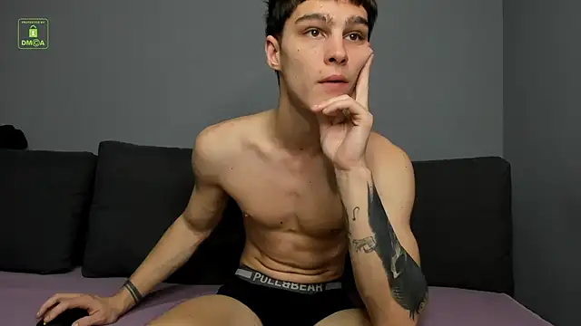 Snapshot of Adam_Porrter chatting on December 2025 12:58:02 PM Adam Porrter online show from December 2025 12:58:02 PM