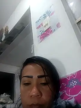 Snapshot of KarolWest_ chatting on December 2025 08:57:02 PM KarolWest online show from December 2025 08:57:02 PM