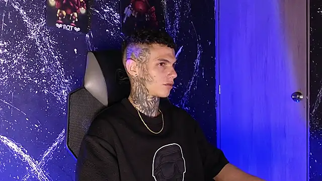 Snapshot of Paulo_527 chatting on December 2025 04:55:01 AM Paulo 527 online show from December 2025 04:55:01 AM