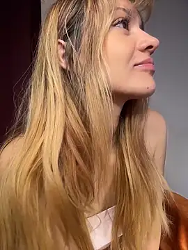   PrettyWoman   online show from December 2025 02:21:01 AM