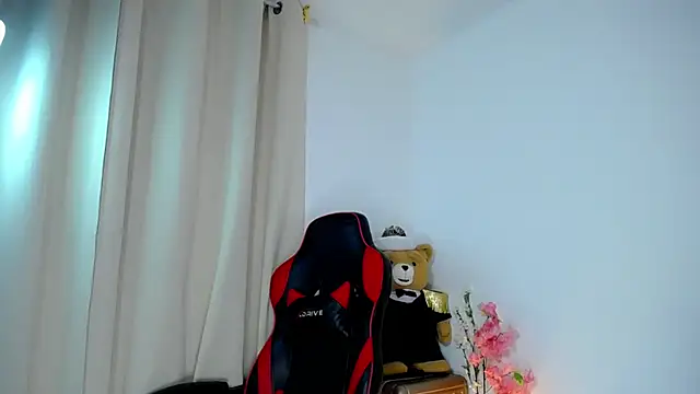   PrettyWoman   online show from December 2025 09:27:01 AM