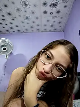 Snapshot of Vanneskk chatting on December 2025 02:22:02 PM Vanneskk online show from December 2025 02:22:02 PM