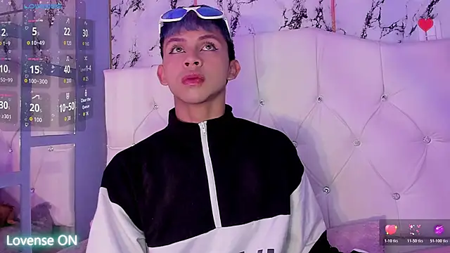 Snapshot of Prince_Apolo chatting on December 2025 08:49:02 PM Prince Apolo online show from December 2025 08:49:02 PM