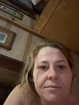 Snapshot of WhitNmike chatting on December 2025 01:17:02 PM WhitNmike online show from December 2025 01:17:02 PM