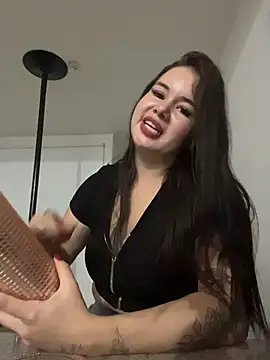 Snapshot of angely_ross1 chatting on December 2025 10:09:01 AM angely ross1 online show from December 2025 10:09:01 AM