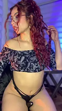 Snapshot of PrettyChloe_ chatting on December 2025 02:09:02 AM PrettyChloe online show from December 2025 02:09:02 AM