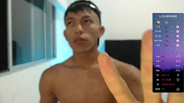 Snapshot of santinaughty chatting on December 2025 12:07:01 AM santinaughty online show from December 2025 12:07:01 AM