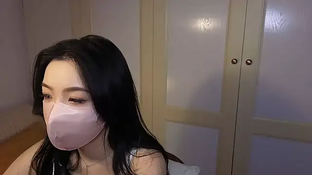 Snapshot of nayomi_34f chatting on December 2025 11:04:02 AM nayomi 34f online show from December 2025 11:04:02 AM