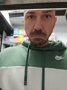 Snapshot of kunzpl chatting on December 2025 05:29:01 PM kunzpl online show from December 2025 05:29:01 PM