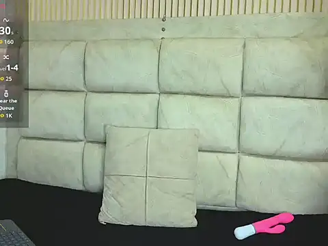 Snapshot of ValeryMorales chatting on December 2025 03:27:02 AM ValeryMorales online show from December 2025 03:27:02 AM