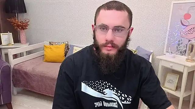 Snapshot of Ant_Power chatting on December 2025 05:24:01 AM Ant Power online show from December 2025 05:24:01 AM