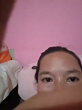 Snapshot of ladycatcher69xx chatting on December 2025 10:35:01 AM ladycatcher69xx online show from December 2025 10:35:01 AM