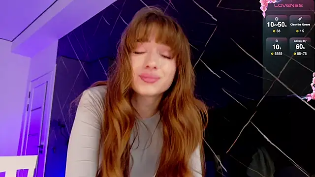 Snapshot of AlessiaBlisss chatting on December 2025 07:58:02 AM AlessiaBlisss online show from December 2025 07:58:02 AM