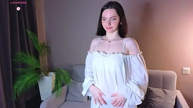 Snapshot of MaryHarris chatting on December 2025 01:32:02 AM MaryHarris online show from December 2025 01:32:02 AM