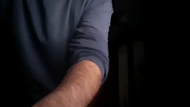 061072Josegl online show from December 2025 09:44:01 PM