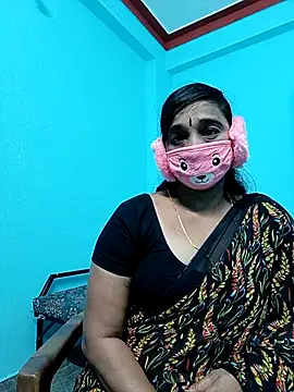 Snapshot of honey_papa chatting on December 2025 03:39:01 PM honey papa online show from December 2025 03:39:01 PM