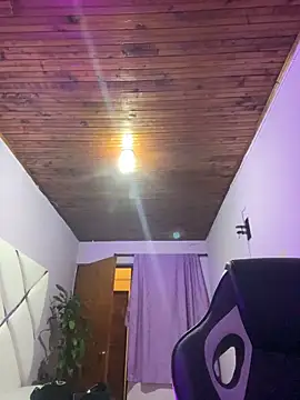 Snapshot of Lia_Kitten2 chatting on December 2025 03:56:02 AM Lia Kitten2 online show from December 2025 03:56:02 AM