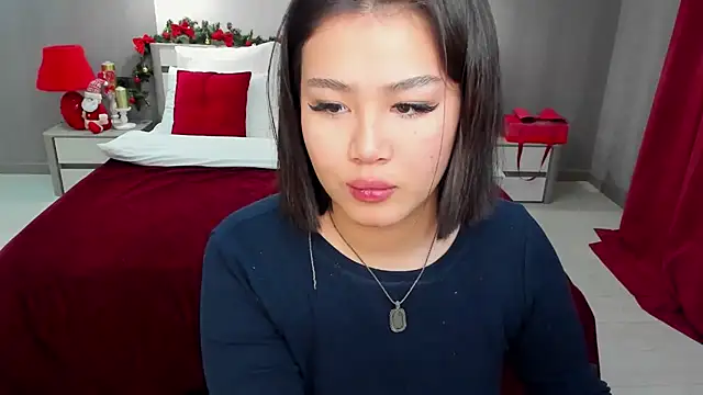 Brunette Charm online show from December 2025 06:04:02 PM