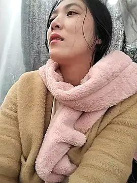 Snapshot of Maylyly_k2 chatting on December 2025 08:08:01 AM Maylyly k2 online show from December 2025 08:08:01 AM